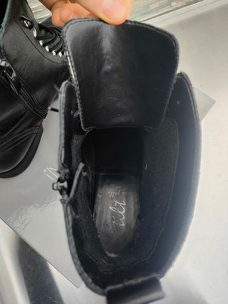 Stivaletti / anfibi 41