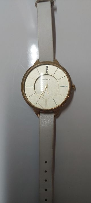 Relógio Sekonda dourado e branco