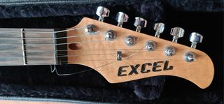 Guitarra eléctrica EXCEL