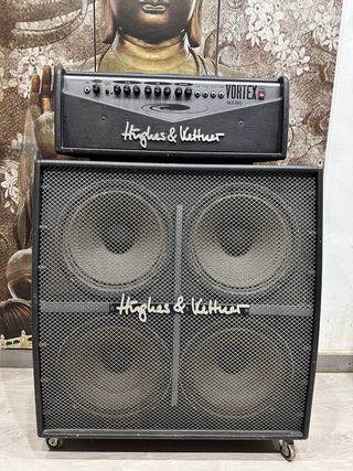 Amplificador de guitarra Hughes & Kettner