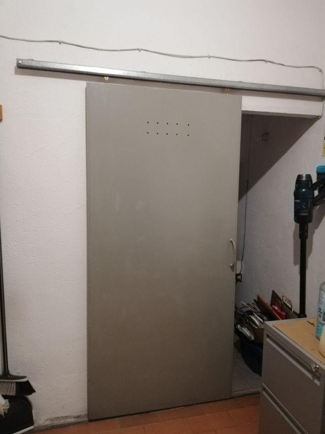 Puerta de hierro corredera