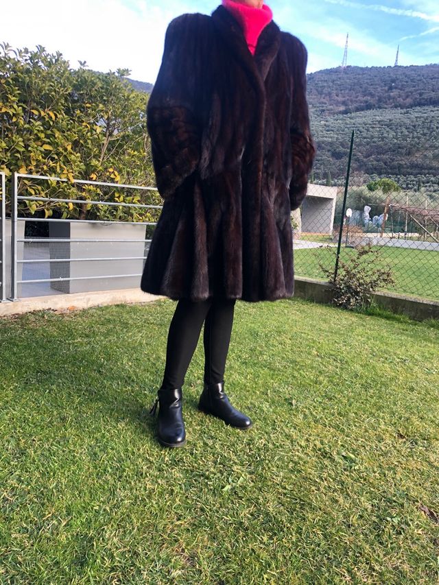 pelliccia lunga modello svasato