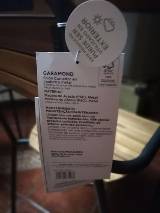 Sillas de hierro y MADERA