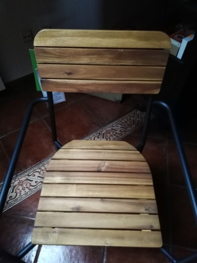 Sillas de hierro y MADERA