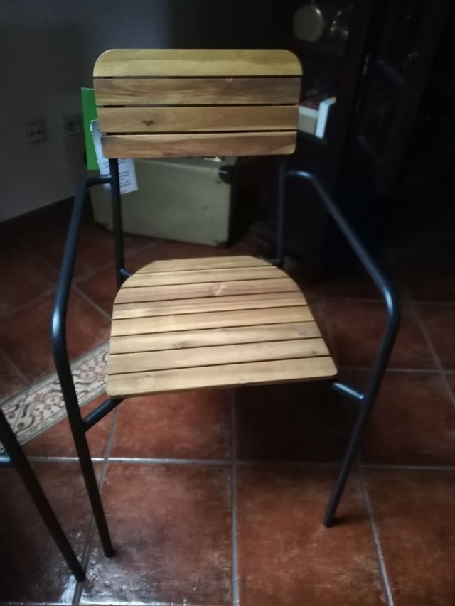 Sillas de hierro y MADERA