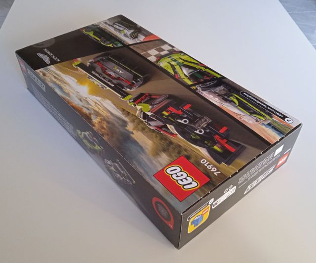 LEGO 76910 Aston Martin Valkyrie AMR y Vantage GT3