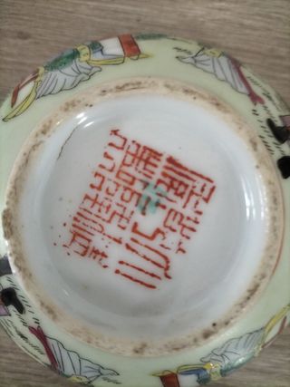 Cuenco porcelana china pintado a mano sellado