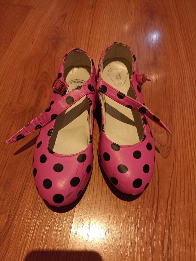 Zapatos de Sevillana rosas n33