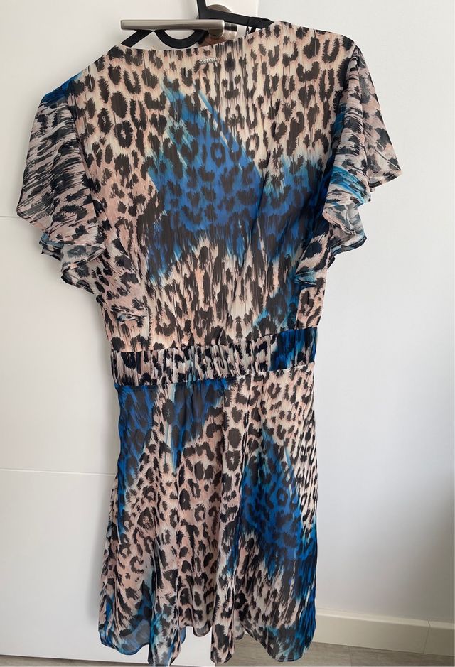 Vestido de fiesta. Guess
