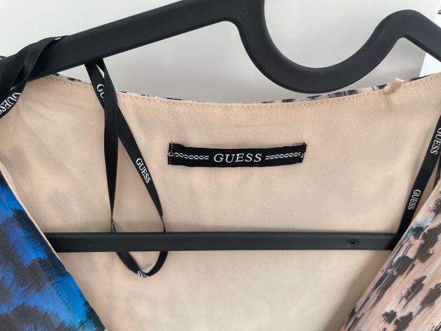 Vestido de fiesta. Guess