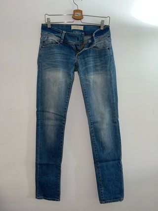 pantalón Vaquero con botón de clip