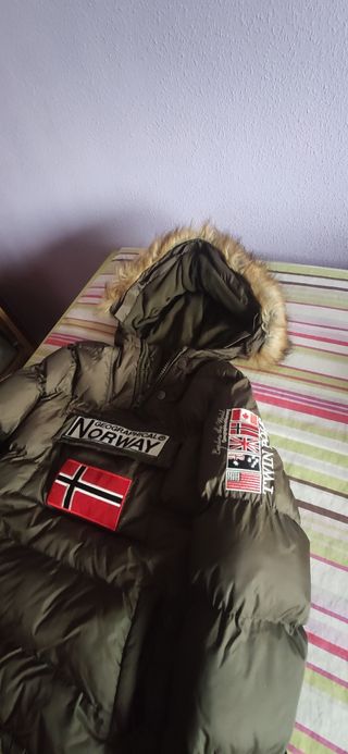 NORWAY COMO NUEVA TALLA 12 AÑOS.
