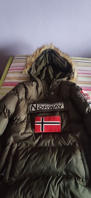NORWAY COMO NUEVA TALLA 12 AÑOS.