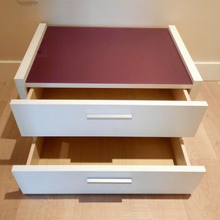 Mesilla de noche cristal morado