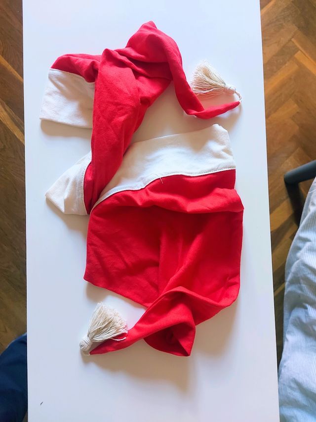 Dos gorros navideños