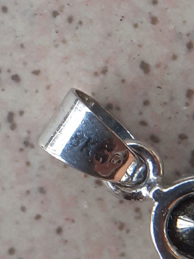 ciondolo placcato l"oro 18 KGP