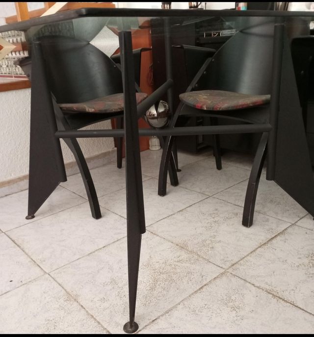 Mesa y sillas salón comedor