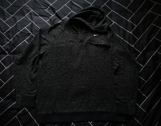 Sudadera Nike negra con capucha
