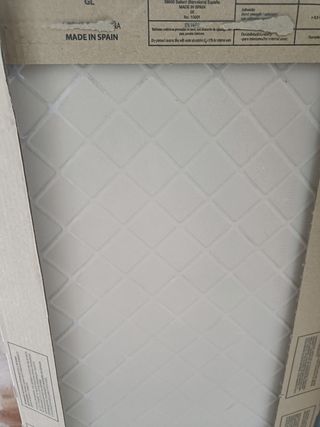 Baldosa de pared nueva