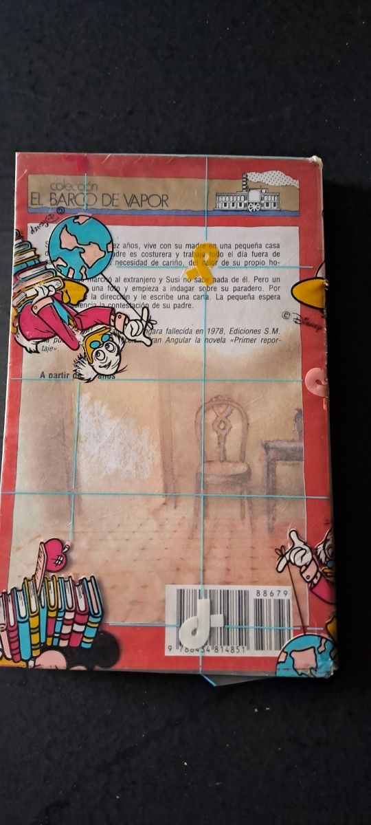 Libro "A la izquierda de la escalera"