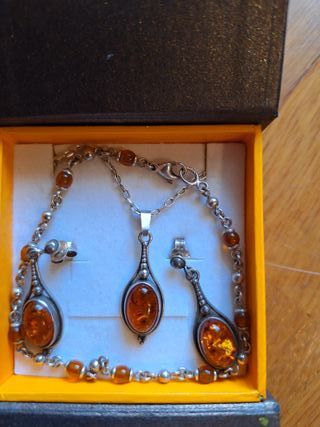 Conjunto de plata de ley y ámbar natural