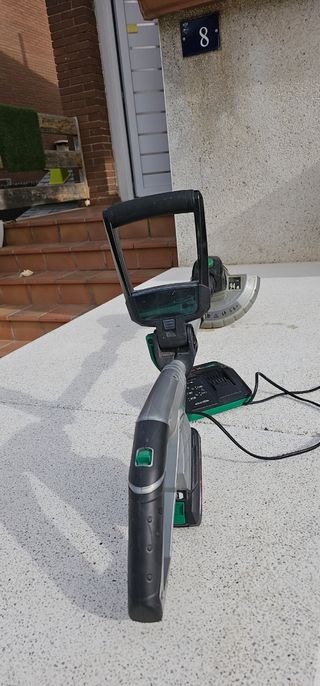 Cortador bordes cesped bateria