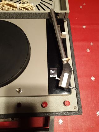 Tocadiscos portatil marca dual 410 perfe