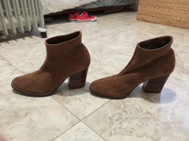 Botines imitación piel marron