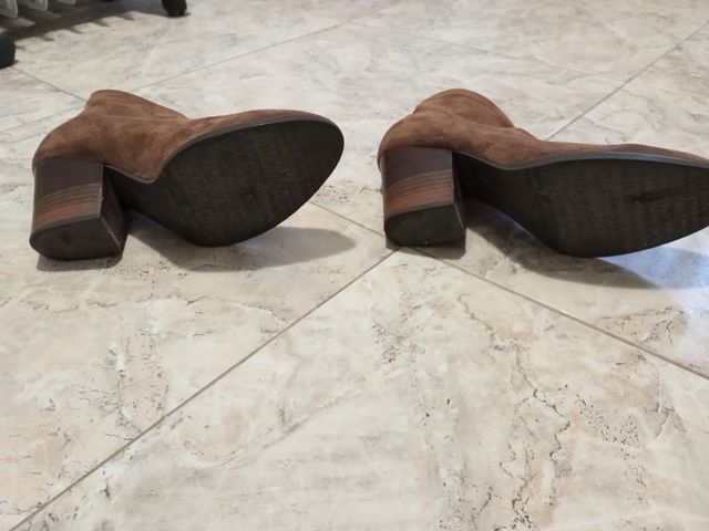 Botines imitación piel marron