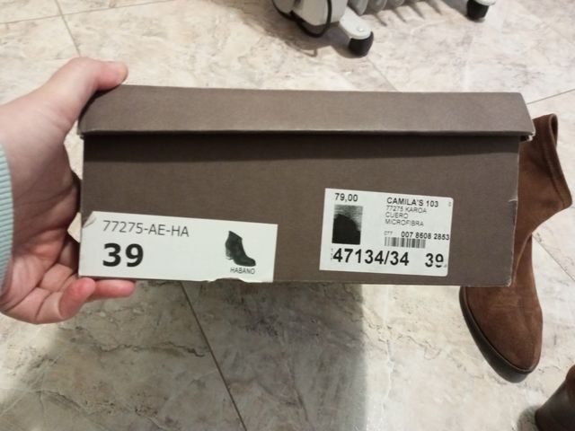 Botines imitación piel marron