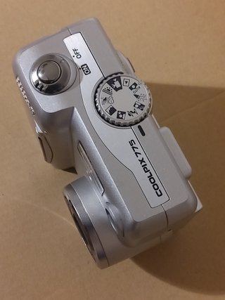 NIKON COMPATTA coolpix775