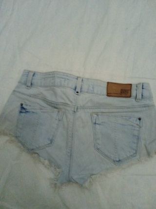 Vaqueros cortos de chica