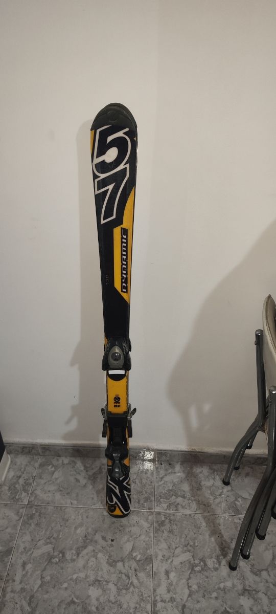 Esquís Dynamic 57