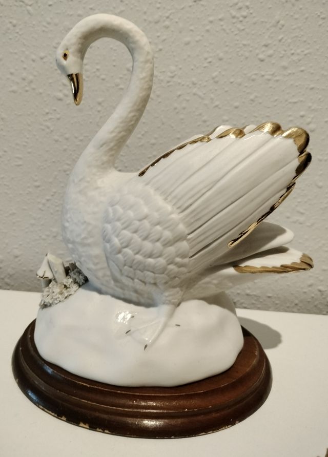 Figuras decoración porcelana.