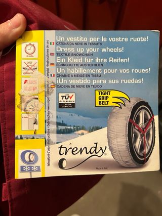 Cadenas de nieve de tela sin estrenar