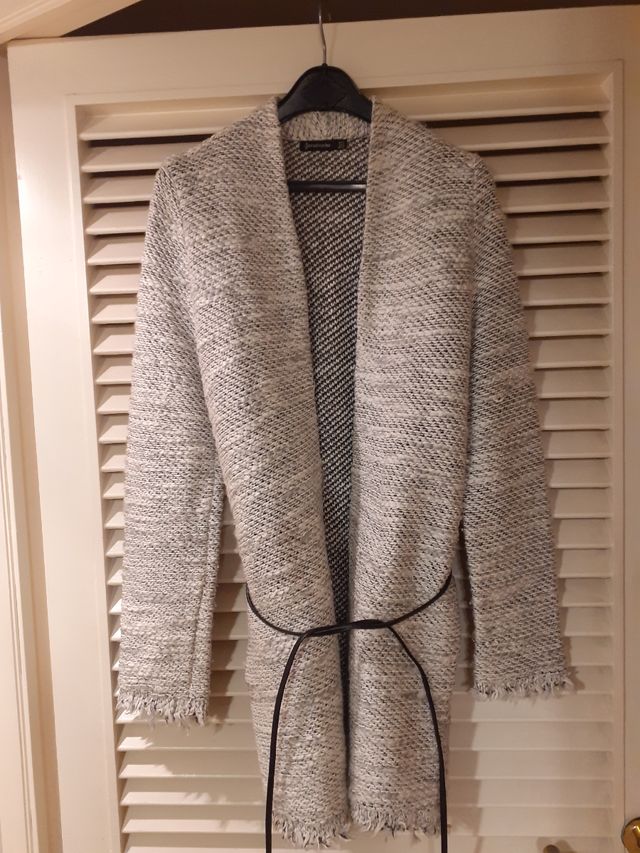 Chaqueta punto stradivarius talla s