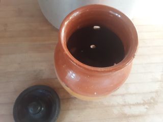 Antiguo Bote de Cerámica para Ajos.