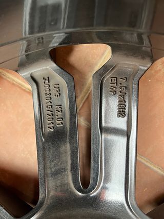 Llantas VW Sevilla 18”+Neumáticos al 60%!!