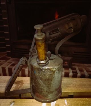 SOLDADOR ANTIGUO