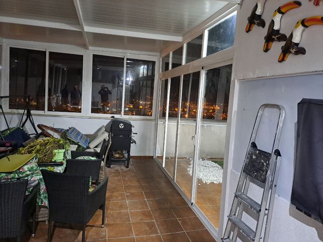 Puertas ventanas porches panel sanwich