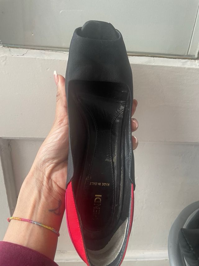 Elegantes zapatos tacón