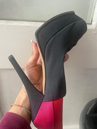 Elegantes zapatos tacón
