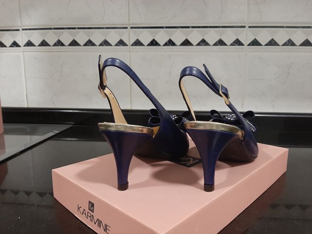 Zapatos piel azul marino