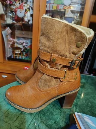 Botin de tacón Xti. Talla 40 