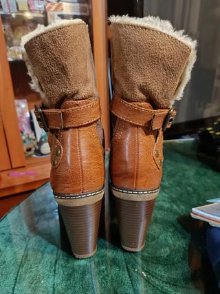 Botin de tacón Xti. Talla 40 