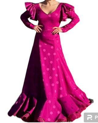 Traje de Flamenca 175€ tejido Strech adulta y niña