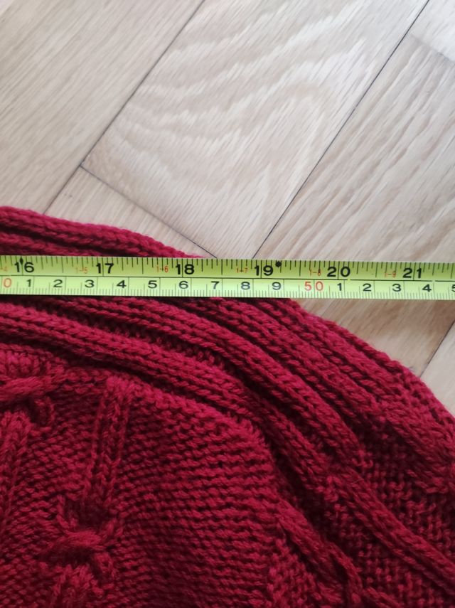 Maglione girocollo rosso a trecce