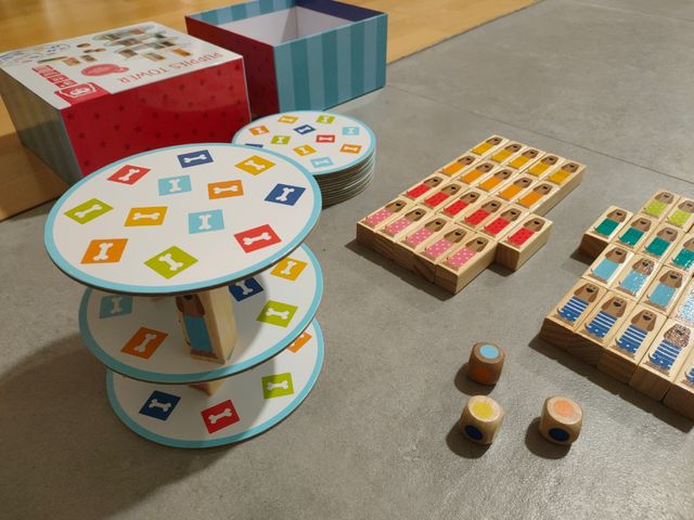 Puppies tower. Juego construcciones