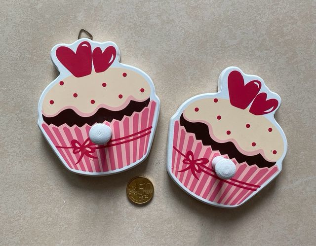 2 percheros infantiles