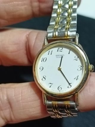 Reloj "Seiko" lady quartz, dorado armis bicolor